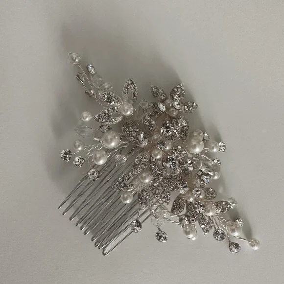 Hairpins for Bride. Elegant, simply and stylish - Picture 1 of 5